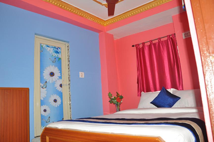 H C N Guest House 콜카타 외부 사진